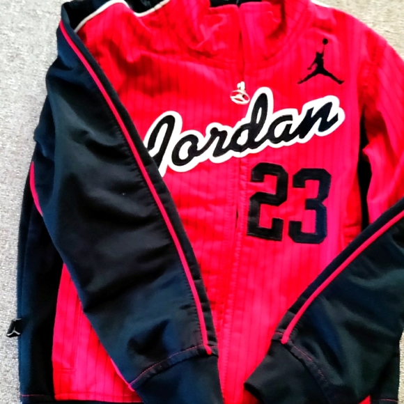 Bundle of 3 Jordan, Adidas, Nike boys zipper jackets size 4-5 - Picture 3 of 13